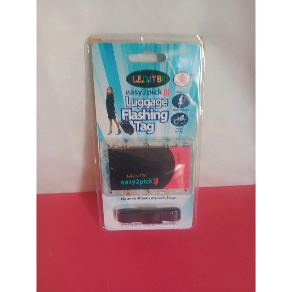 L.E.D. IT BE Easy 2Pick Luggage Flashing Locator. Tag LED Lights 1/4X3 1/2. NIP